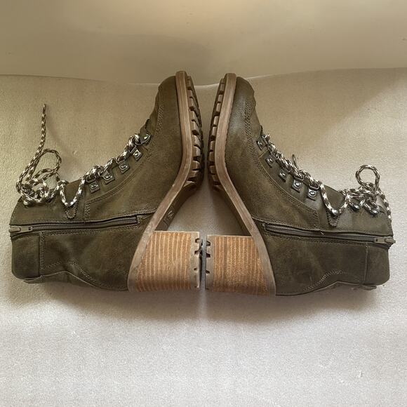 Carlos by Carlos Santana‎ Boots Women 9.5M Lace Up Chunky Heeled Shoes Lug Sole - Picture 3 of 8